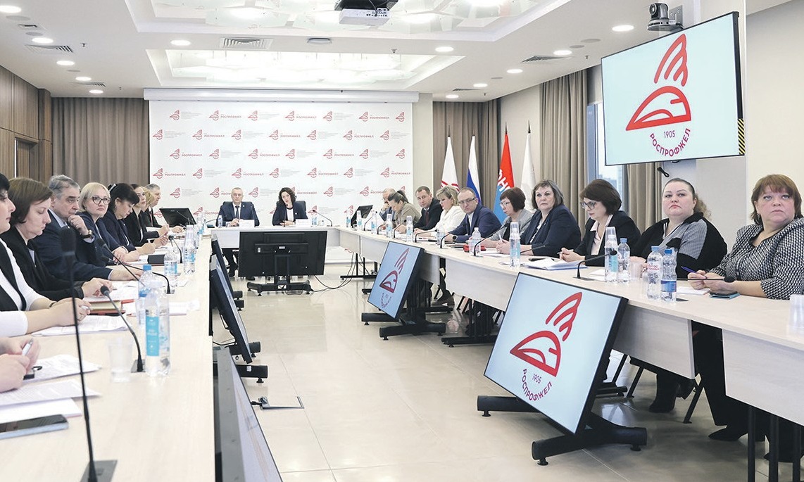 Дирекция укрепляет команду