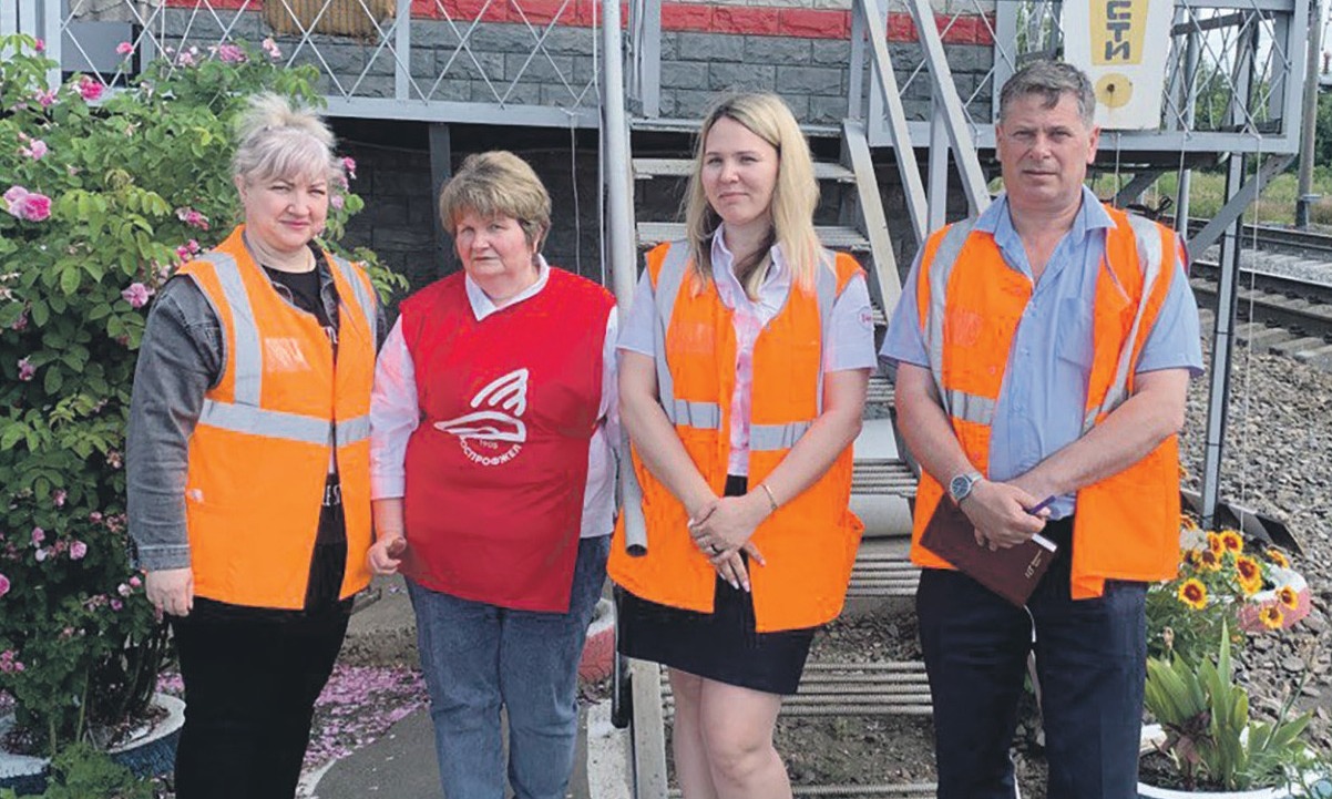 Коллеги как семья