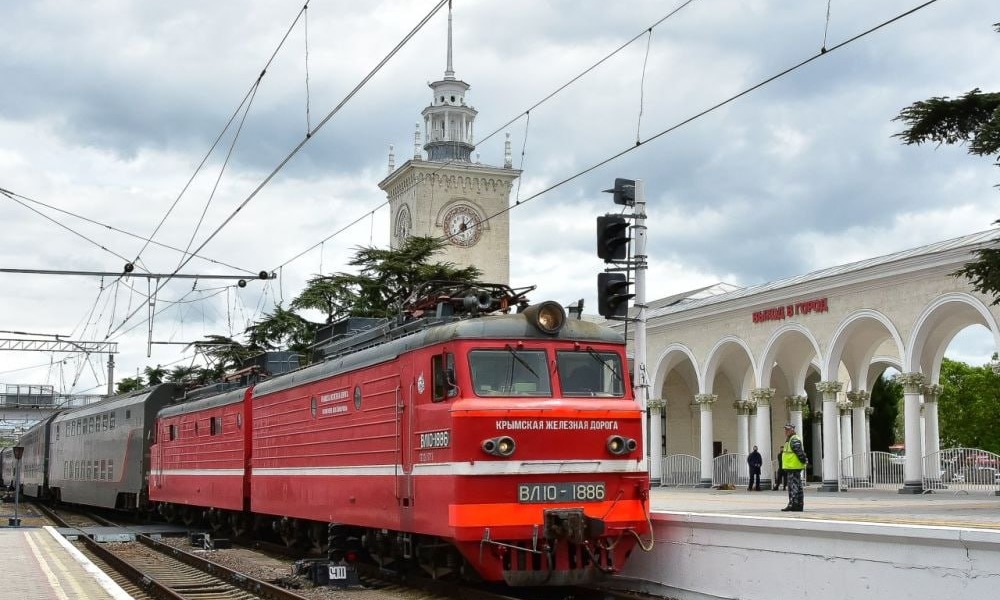 С 1 ноября проиндексирована зарплата работников ФГУП «Крымская железная дорога»