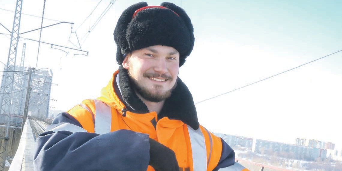 С первого дня работы