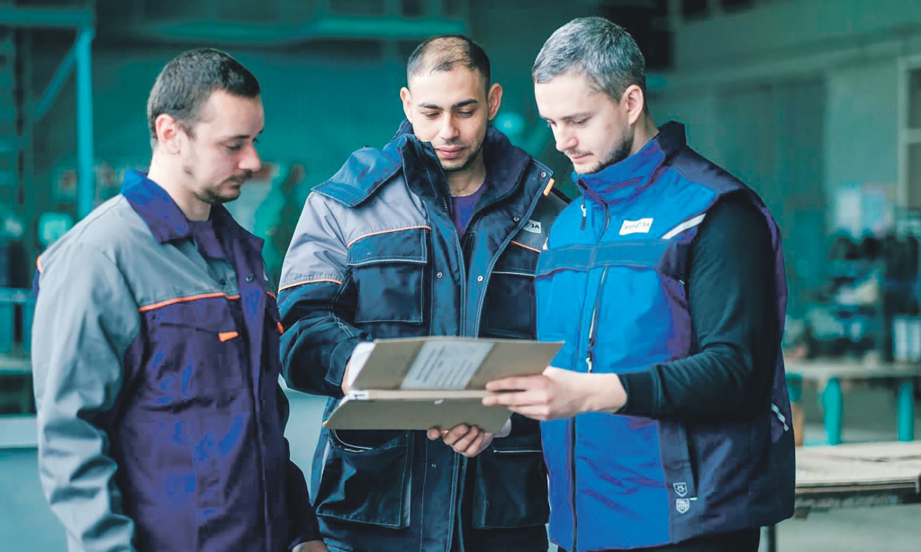 На три года вперед