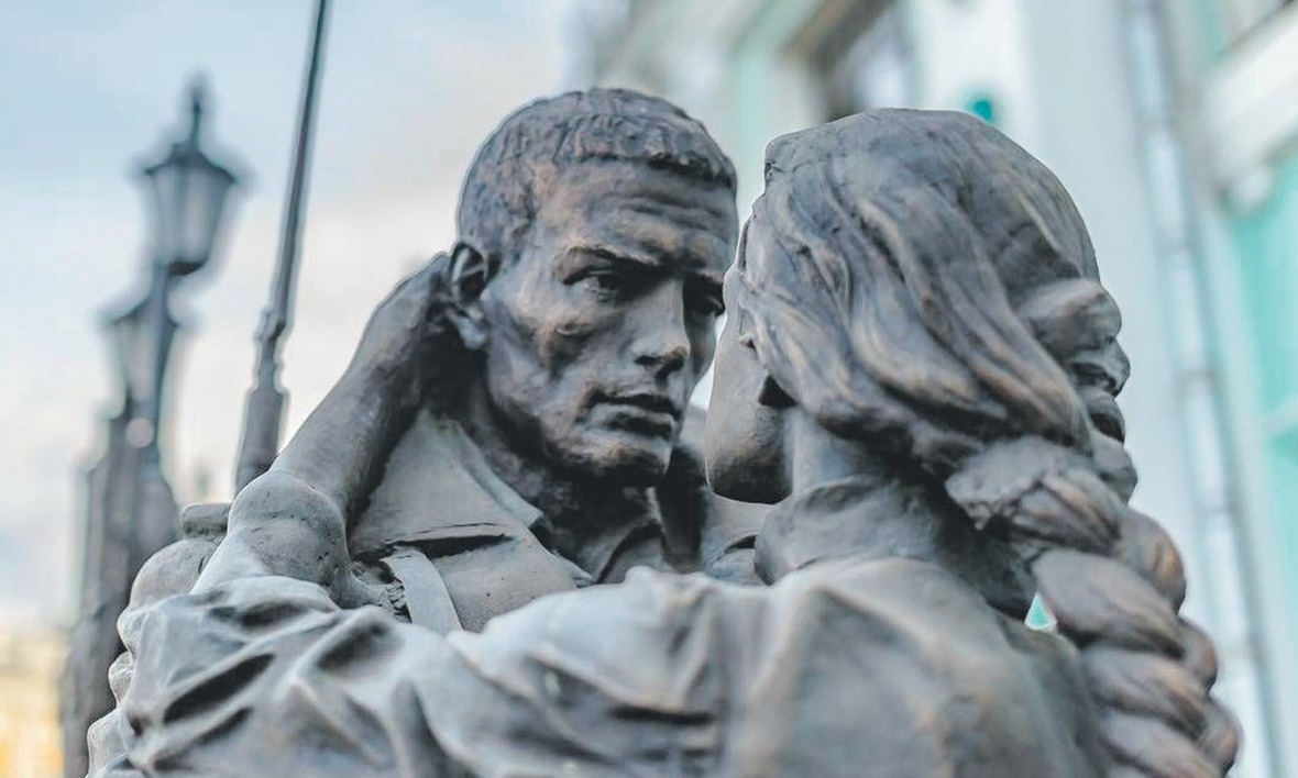 И музы не замолкли